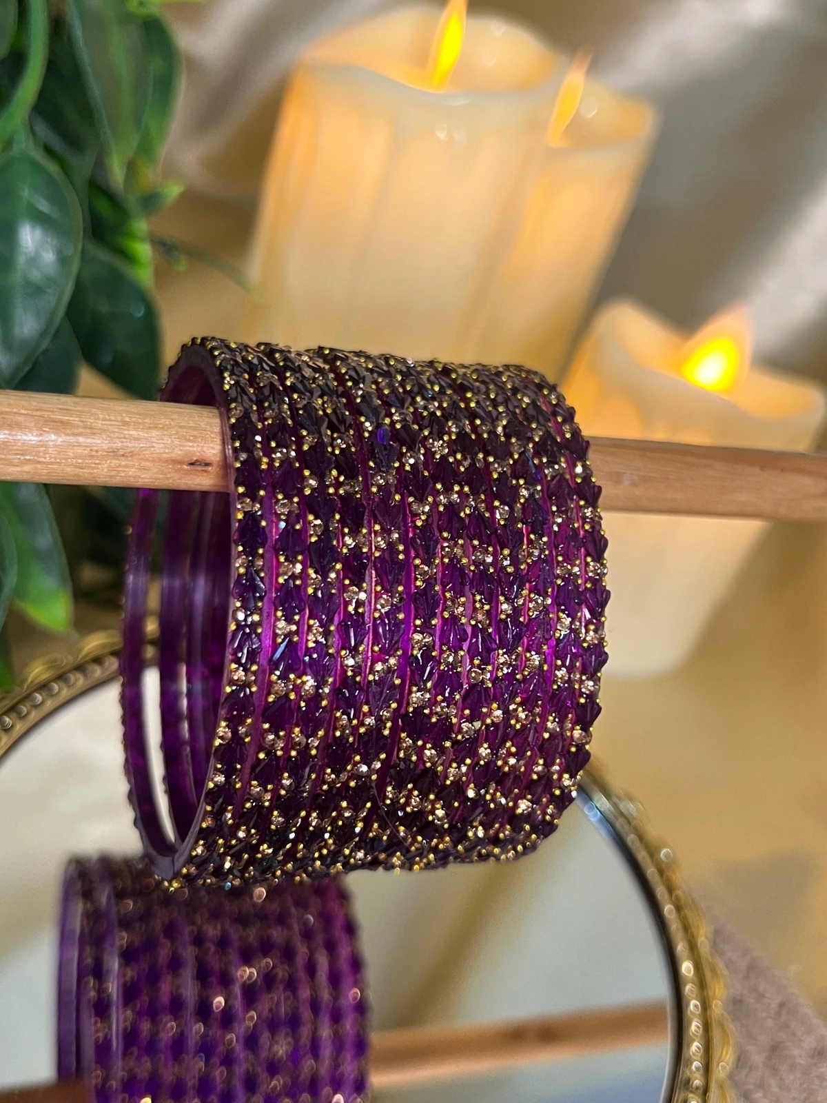 Intricate Glass Bangle — Purple